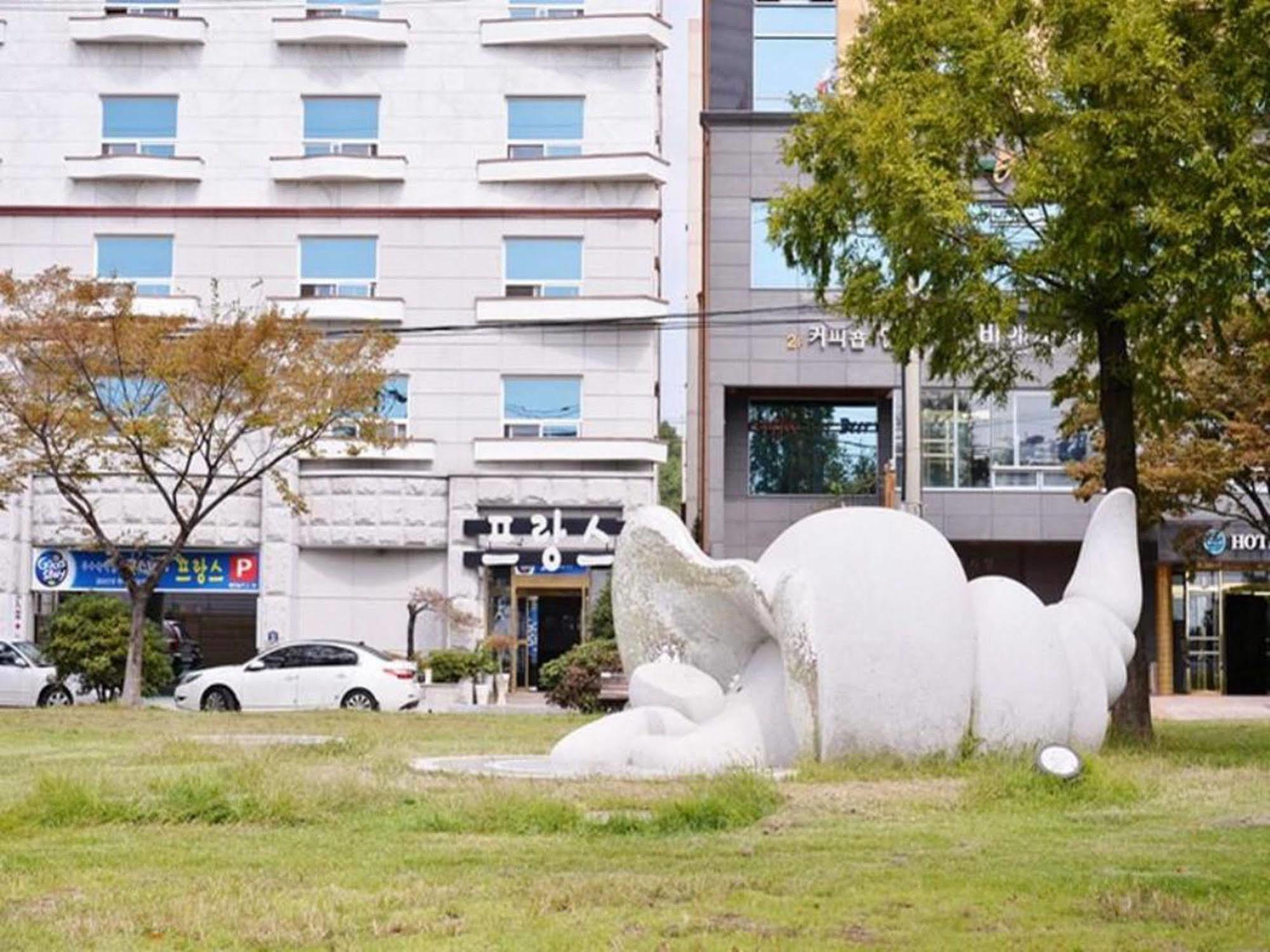 Am Ort Hotel ヨス市 エクステリア 写真