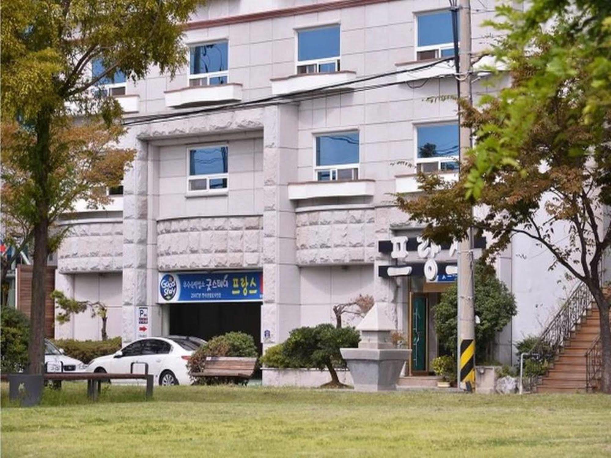 Am Ort Hotel ヨス市 エクステリア 写真