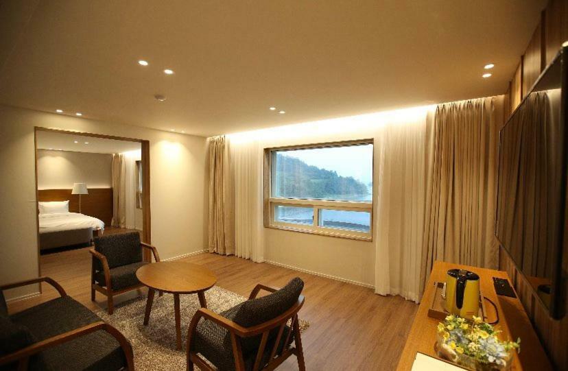 Am Ort Hotel ヨス市 エクステリア 写真
